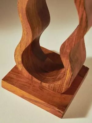 Сохранение массивного дерева для вина с индивидуальным логотипом