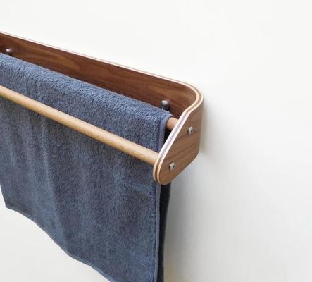 Настройка деревянного двойного полотенца с стенной стойкой для кухонных приборов