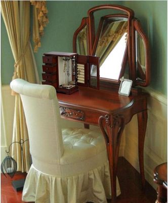 Деревянная ювелирная коробка для хранения колец и организации макияжа