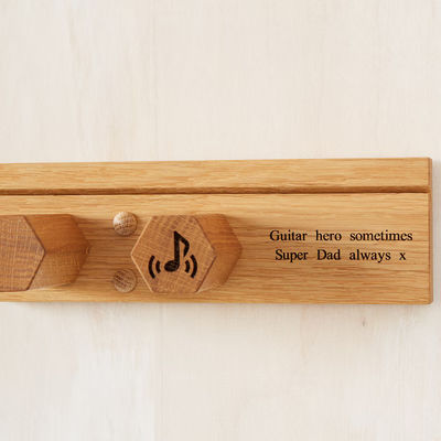 Деревянный стендовый гитарный стенд, персонализированный для вашего места выступления