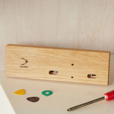 Деревянный стендовый гитарный стенд, персонализированный для вашего места выступления