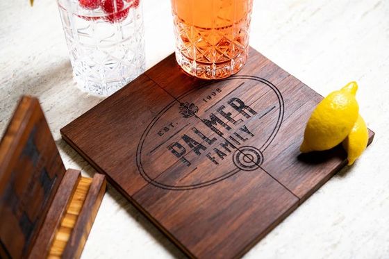 Подъемники с фамилией с опциональным держателем из бамбукового бука, орехового дуба или сосны