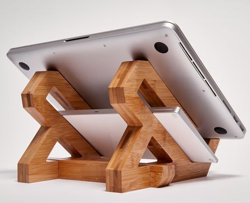 Регулируемая бамбуковая подставка для ноутбуков и ноутбуков в удобном дизайне