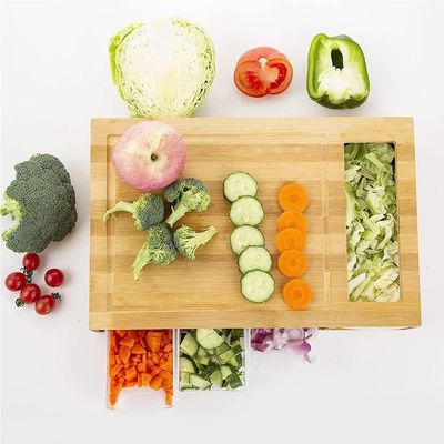 Двуугольная бамбуковая доска для резки с 4 контейнерными подносами