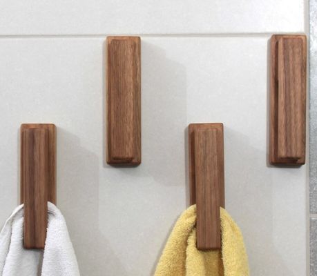 Деревянный носитель полотенца Классификация не складной стойки Ореховые деревянные крюки по вашему запросу