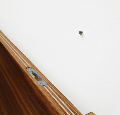 Современные деревянные полки с закругленным краем