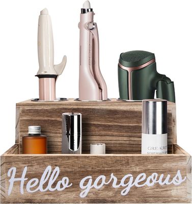 Безупречно убирайте ванную с помощью этого деревянного сушилки для волос и выпрямляющего устройства