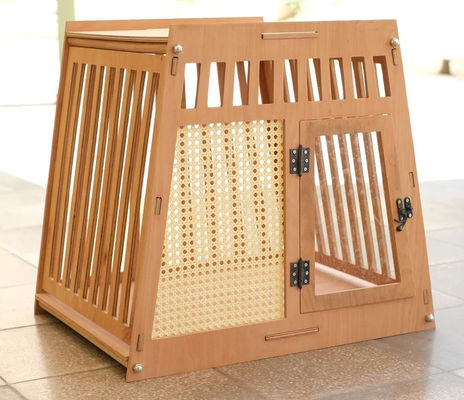 Дом для собак и кошек с дверью в белом цвете