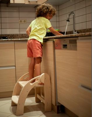 Настраиваемый логотип деревянный стул для детей складной стул для малышей Монтессори дизайн