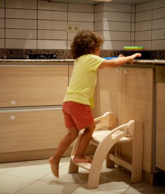 Настраиваемый логотип деревянный стул для детей складной стул для малышей Монтессори дизайн