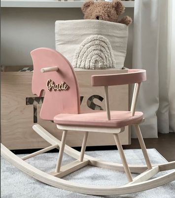 Домашнее управление Персонализированный деревянный качающийся конь Игрушка Деревянный конь Монтессори Качающийся конь