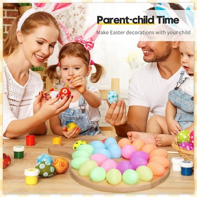 Деревянная яичная тарелка и картофель для пасхального рождественского дизайна