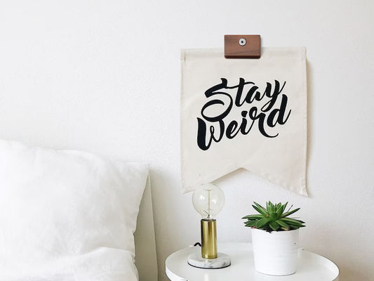 Вешалка для текстильной одежды настенная для гобелена и одежды