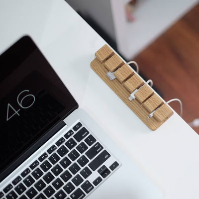 Шелковый экранированный деревянный кабель и организатор зарядки для зарядного устройства квадратного стола