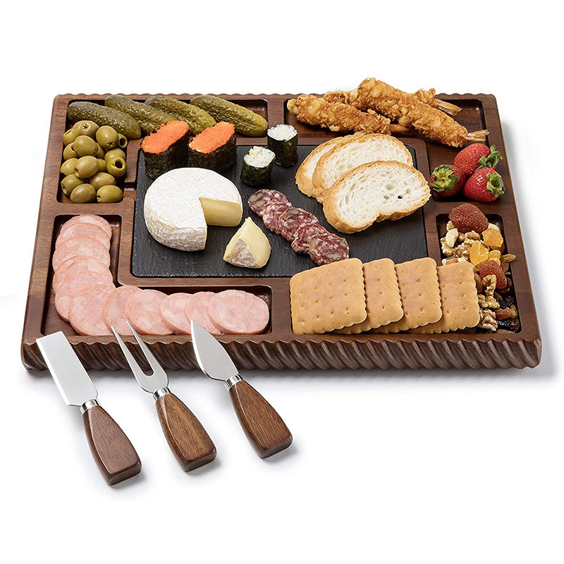 Подавайте сыр с большим стилем с помощью нашего двухстороннего набора посуды из сланца и нержавеющей стали